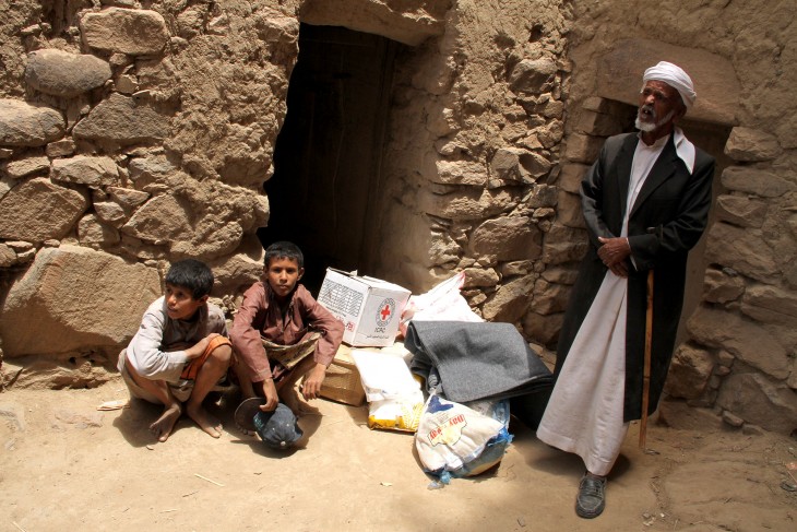 Jemeno surrande de humanitara katastrofo
